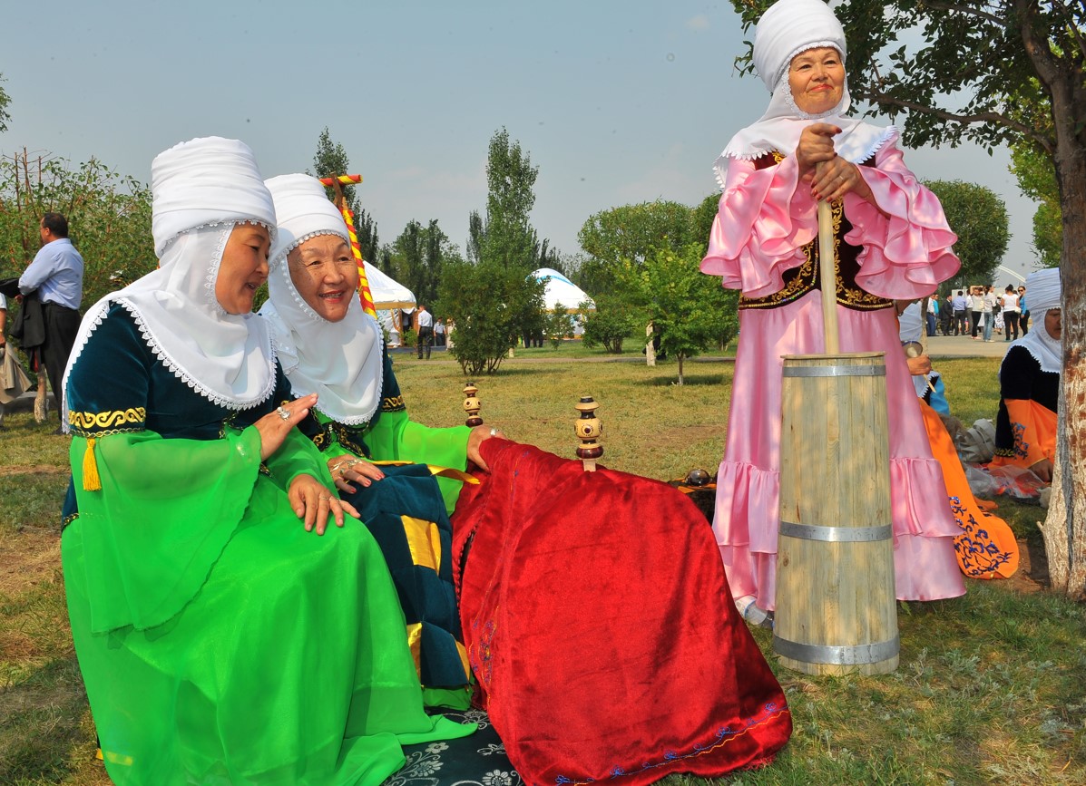 عيبراتتى عۇرىپتاردى مانسۇقتامايىق