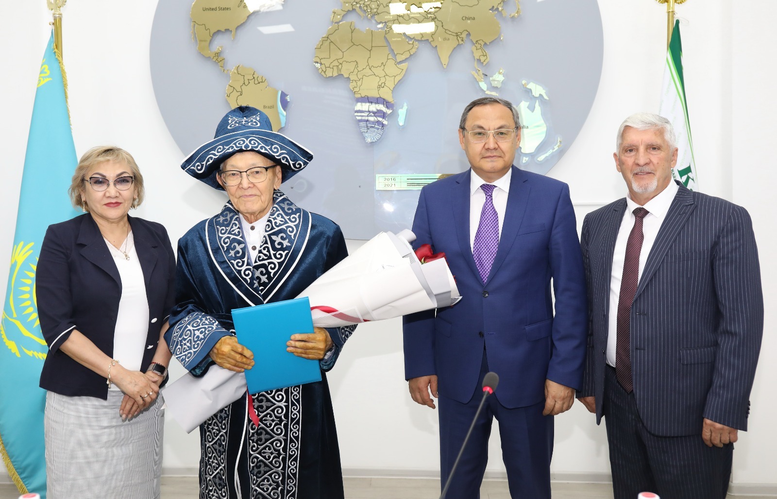 عالىم-گيدروتەحنيككە قۇرمەت