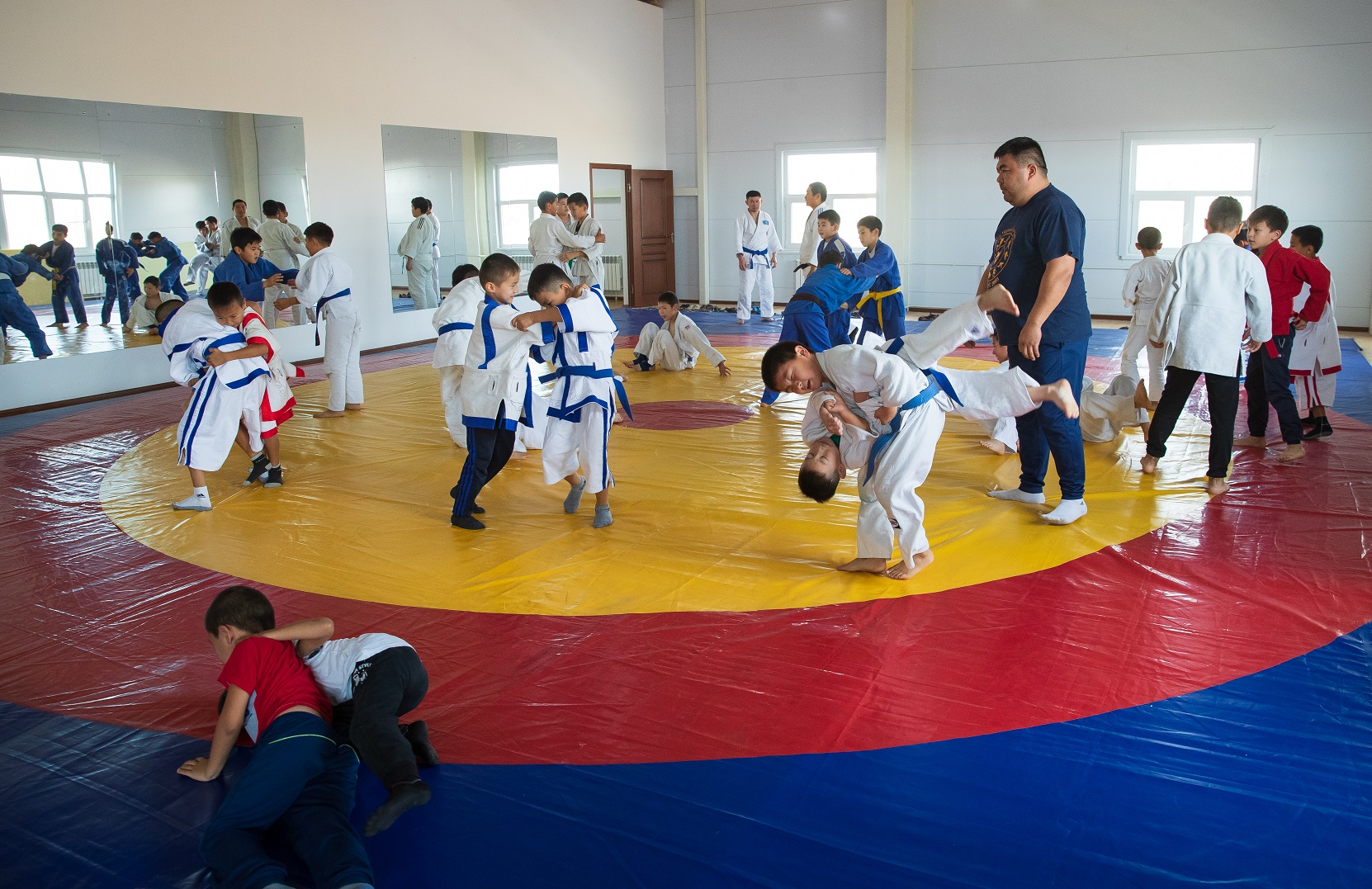 اۋىلدىڭ ءارىن كىرگىزەتىن نىساندار