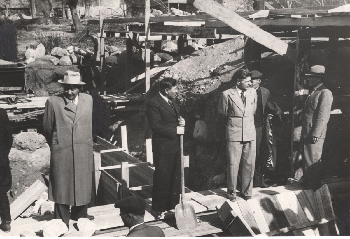 اكادەميانىڭ ىرگەتاسى