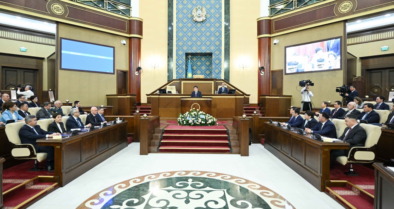 پارلامەنتتىڭ ەكىنشى سەسسياسى اياقتالدى