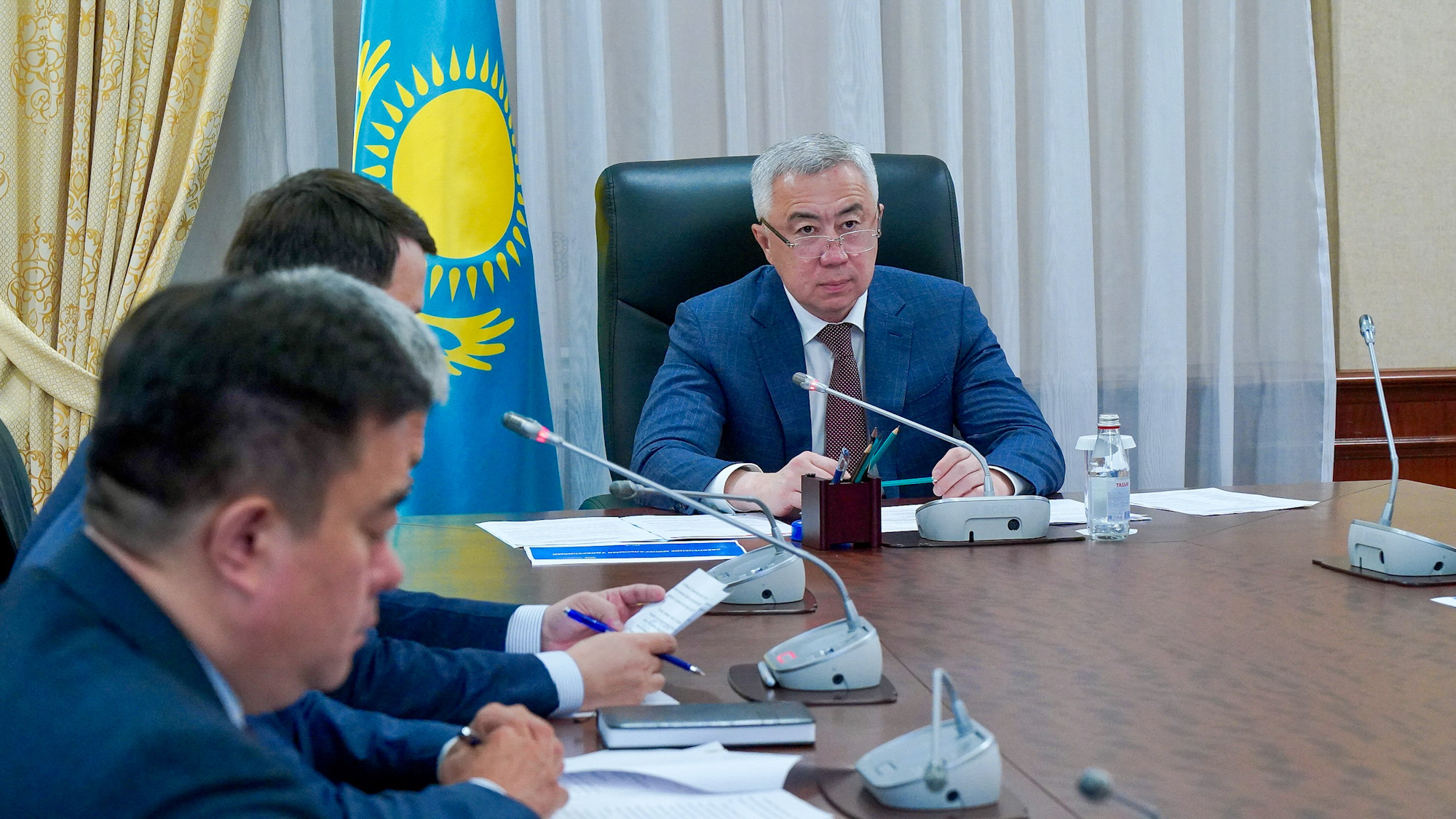 ەلىمىزدە شەگىرتكەگە قارسى 2 ملن گا الاڭ وڭدەلدى 