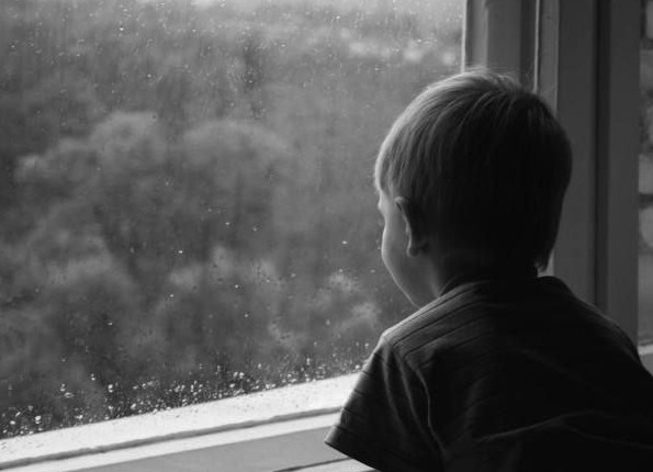 قىزىلوردادا ءبۇلدىرشىن بەسىنشى قاباتتان قۇلاپ كەتكەن