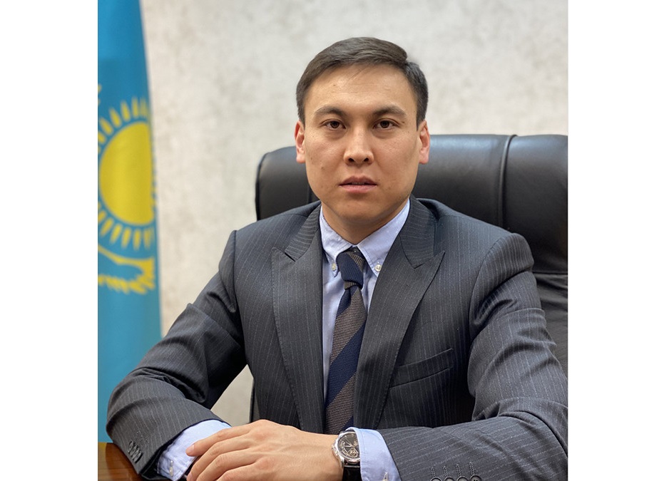 بۇرىنعى ۆيتسە-مينيستر Kcell كومپانياسىن باسقارادى