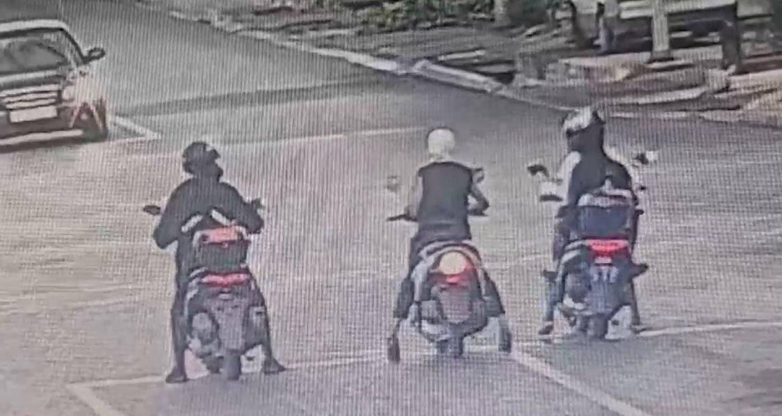 شىمكەنتتە سكۋتەرلەردى ۇرلاعان 3 ادام ۇستالدى