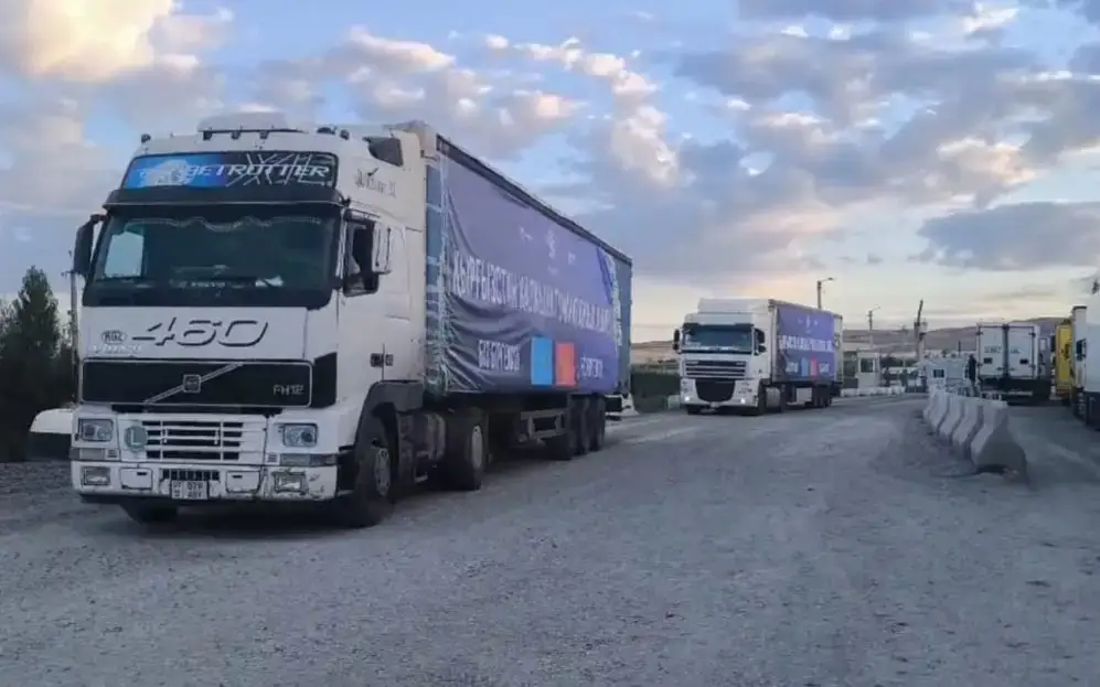 قازاقستان قىرعىزستانعا گۋمانيتارلىق كومەك جىبەردى