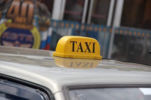 قازاقستاندا تاكسي قىزمەتىن پايدالانۋشىلار قاتارى ارتقان