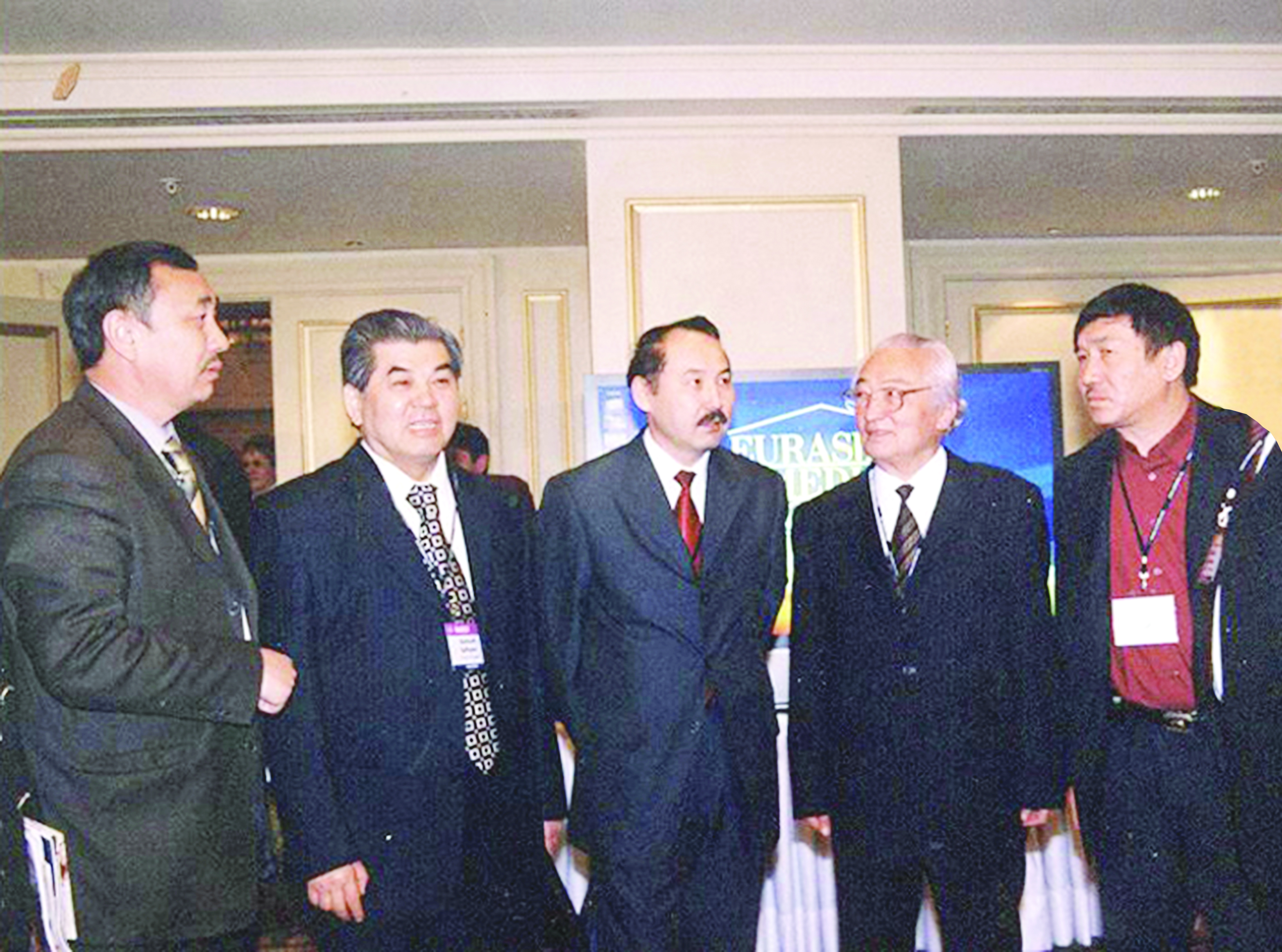 جاناشىر جەتەكشى – جۇمابەك