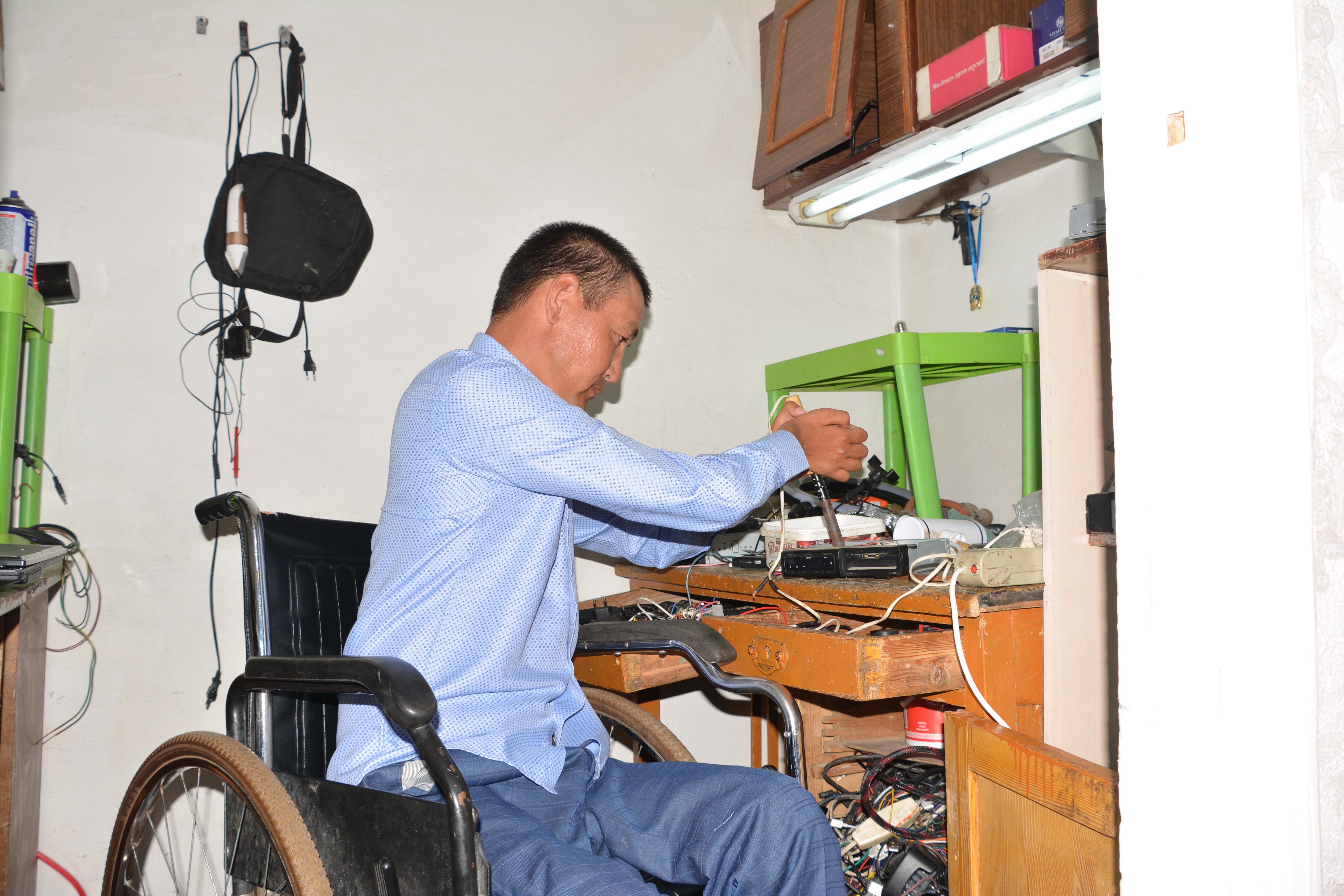 تاپسىرىس تۇكپىر-تۇكپىردەن تۇسەدى