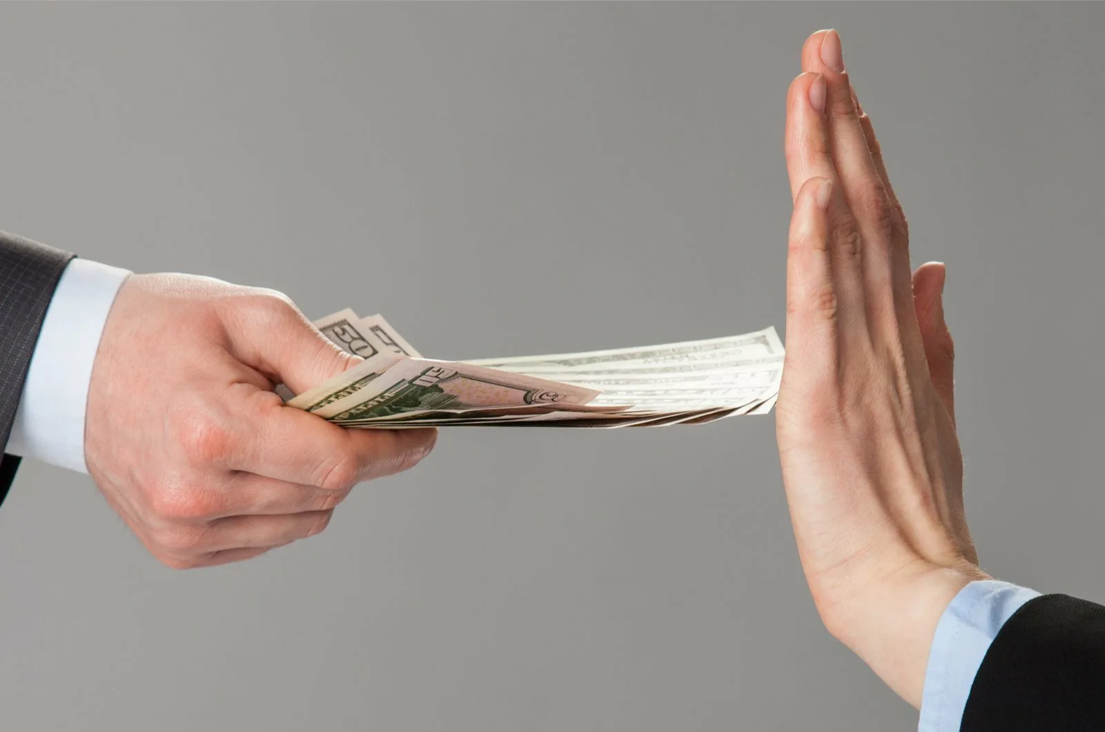 جەمقورلىقتى جۇيەلى كۇرەسكەن جەڭەدى