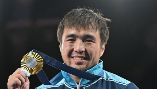 «44 جىل كۇتتىرگەن التىن»: ۇشكەمپىروۆتىڭ ارمانى ورىندالعان كۇن