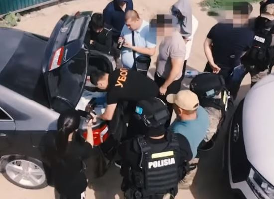 «ديكي ارمان» جەتەكشىلىك ەتكەن قىلمىستىق توپتىڭ مۇشەلەرى ۇستالدى