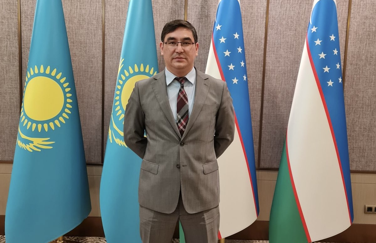 وزبەكستاندا وتاندىق ۋنيۆەرسيتەتتىڭ فيليالى اشىلدى