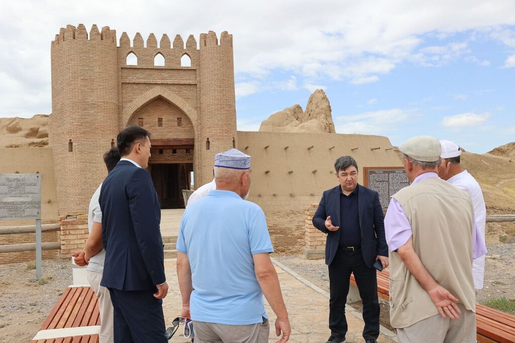 مۇراعا –  كەشەندى كوزقاراس