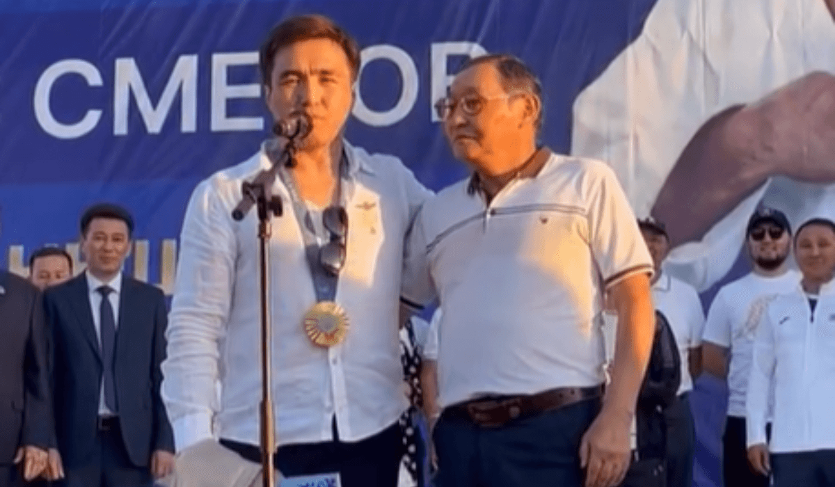 ەلدوس سمەتوۆ اكىم مىنگىزگەن سۋ جاڭا كولىگىن العاشقى باپكەرىنە سىيلادى