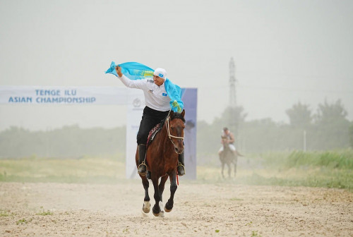 كوشپەلىلەر ويىندارى: تەڭگە ىلۋدەن ەل نامىسىن كىمدەر قورعايدى