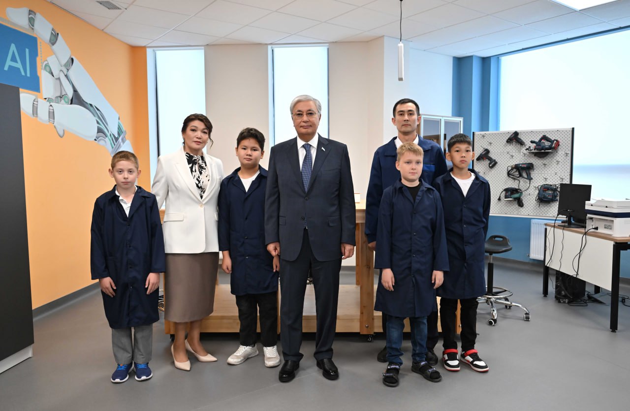 پرەزيدەنت «كاۋسار» وقۋشىلار سارايىن ارالاپ كوردى