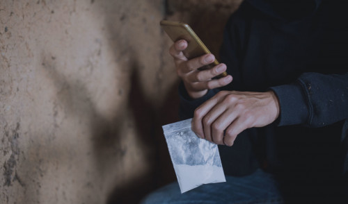 ەسىرتكى ساتاتىن 55 telegram-ارنانىڭ قىزمەتى جويىلدى