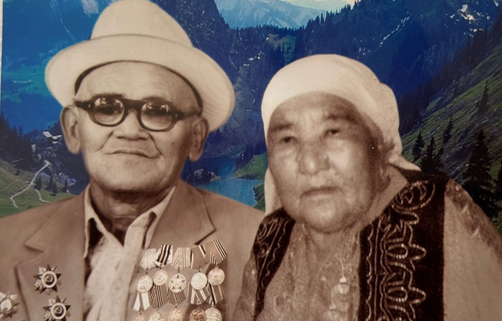 اكە اماناتىنا سىزات تۇسپەيدى