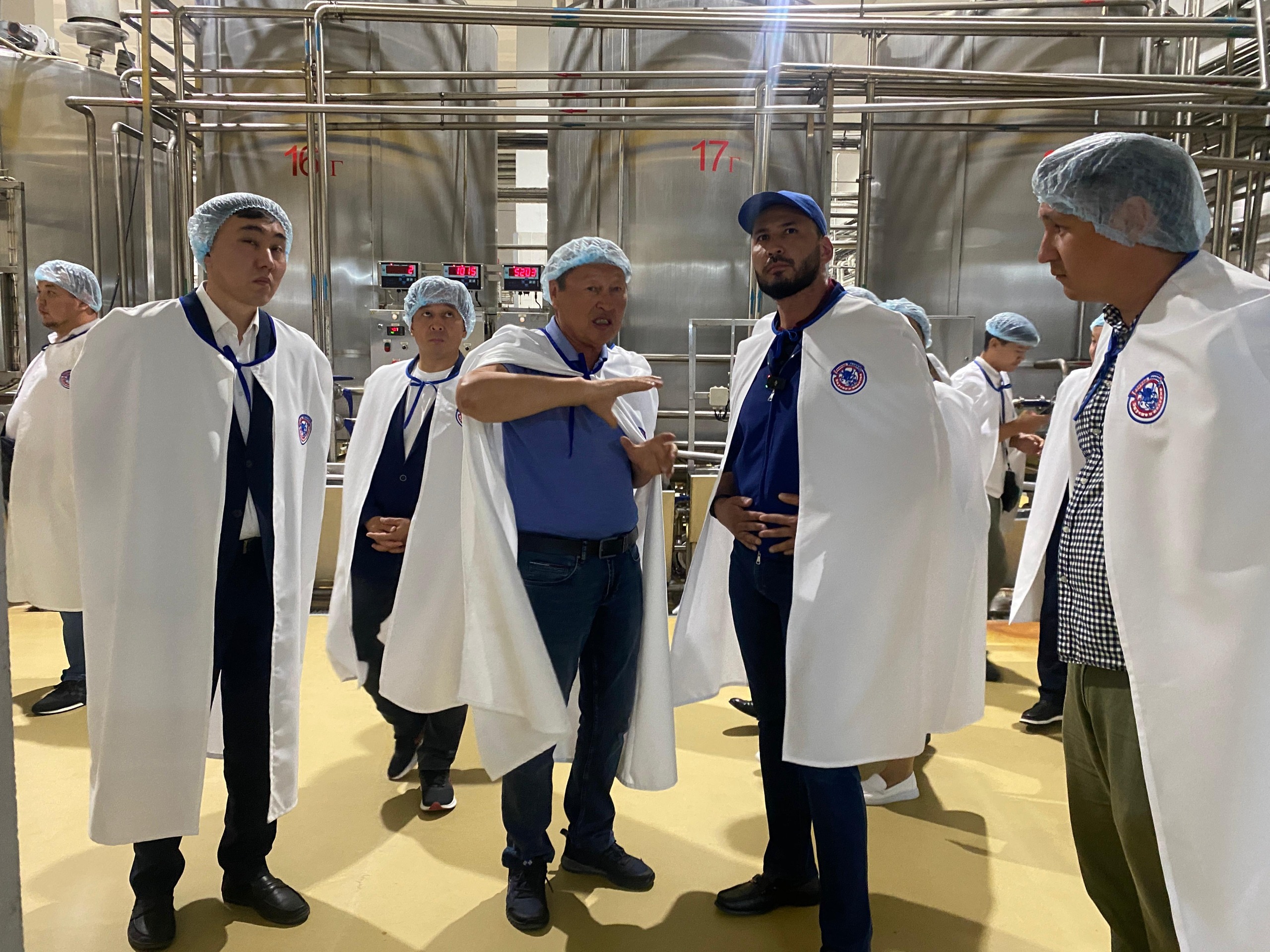 شىعىس قازاقستان وبلىسىنىڭ شارۋالارى دەپۋتاتقا ءوز ماسەلەلەرىن ايتتى