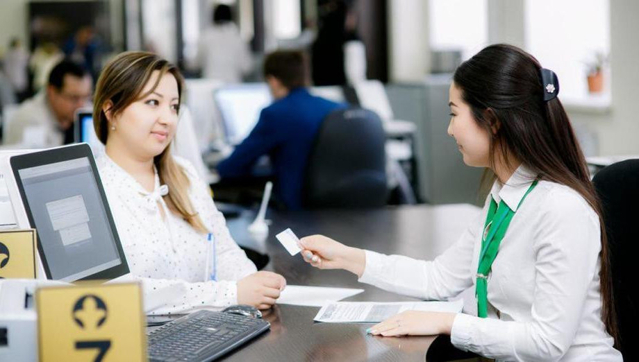 حقكو-دا جاڭا سەرۆيس: مەملەكەتتىك قىزمەتتى الۋ ءۇشىن قىزمەتكەردى ۇيگە شاقىرۋعا بولادى