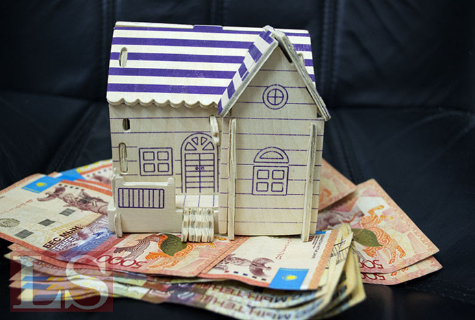 قاراعاندى تۇرعىنى قونىس اۋدارۋعا بەرىلگەن قارجىنى ماقساتسىز پايدالانعان