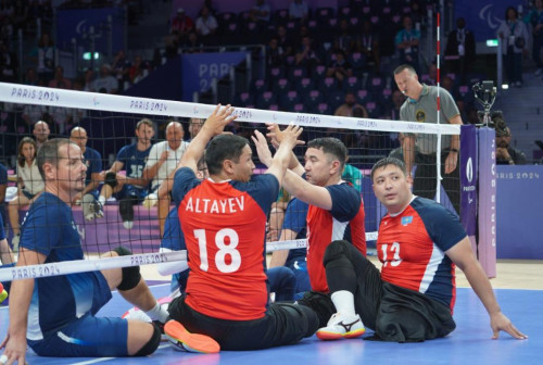 ۇلتتىق قۇراما پاراليمپيادا ويىندارىن جەڭىسپەن باستادى