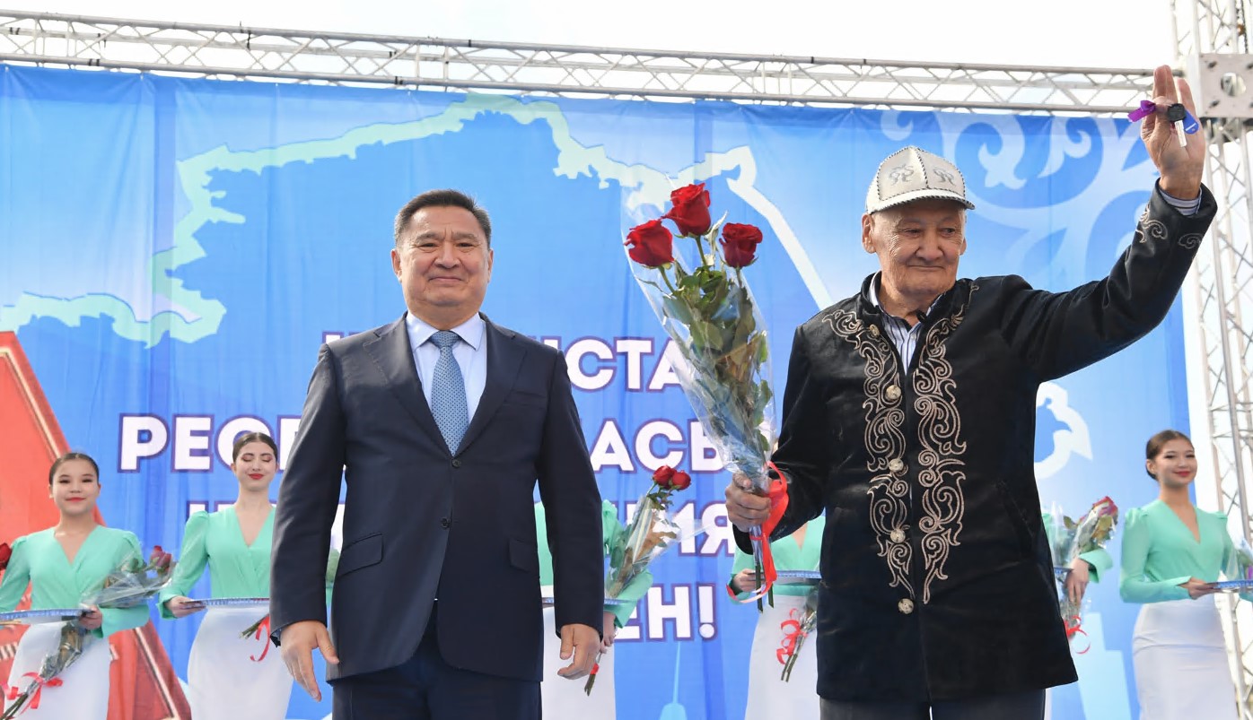 اتباسارداعى قونىستوي