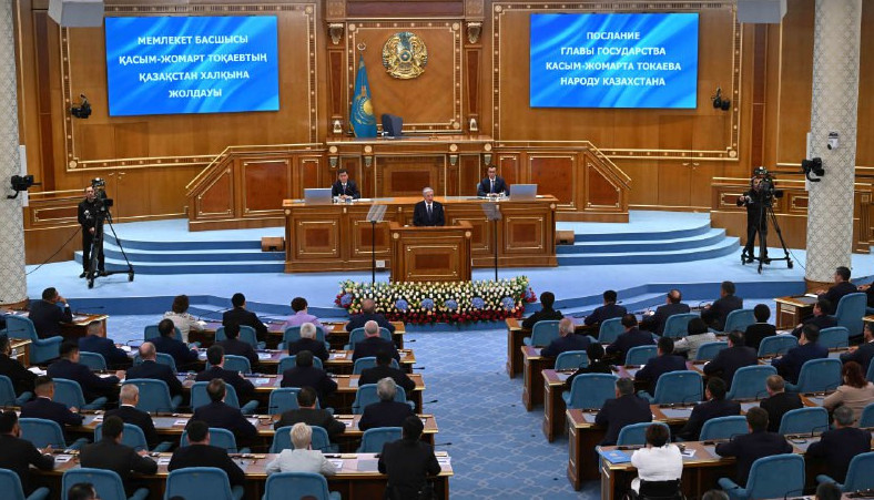 «قارىزدى ءبولىپ تولەۋگە مۇمكىندىك بەرگەن ءجون» - پرەزيدەنت جاڭا سالىق جۇيەسى تۋرالى ايتتى