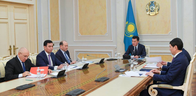 كوميسسيانىڭ كەزەكتى وتىرىسى