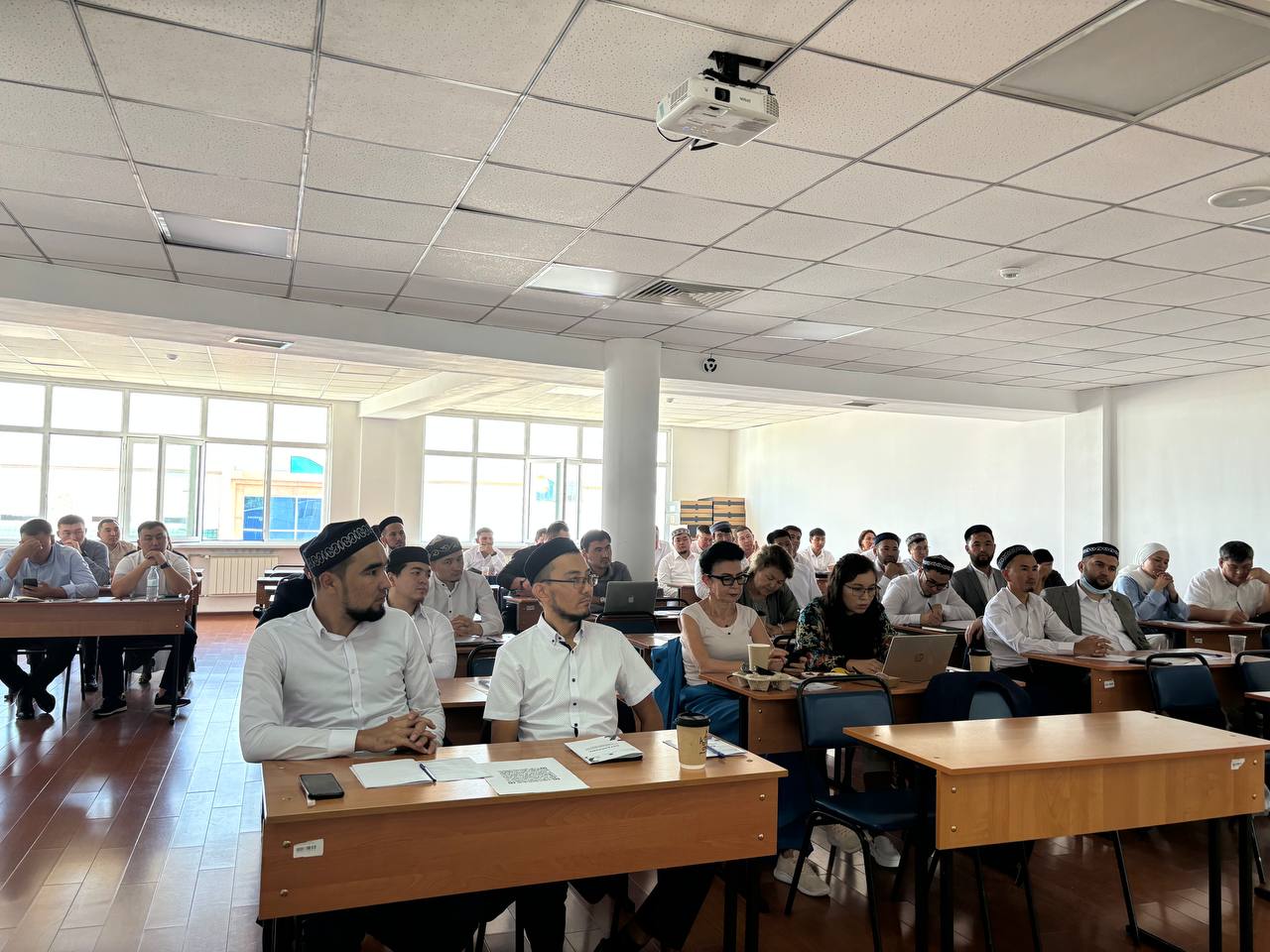 «ءدىن ماسەلەلەرى بويىنشا بىلىكتى ماماندار دايارلاۋ» جوباسى:  الماتىدا سەمينارلار ءوتتى