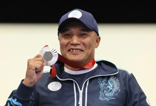 مينيسترلىك پاراليمپيادا جۇلدەگەرىنىڭ يپوتەكاسىن وتەۋگە كومەكتەستى