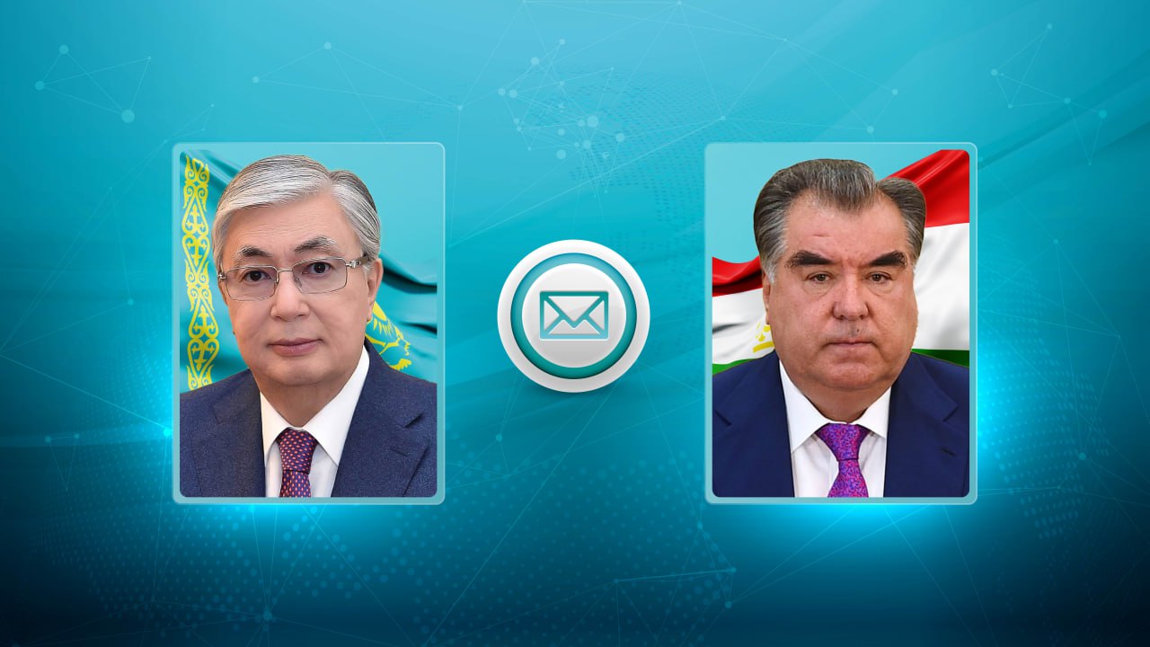 پرەزيدەنت تاجىكستان حالقىن تاۋەلسىزدىك كۇنىمەن قۇتتىقتادى