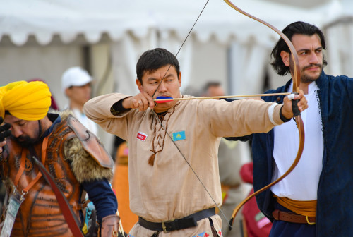 بۇگىن وتانداستارىمىز 8 سپورت تۇرىنەن جۇلدەگە تالاسادى