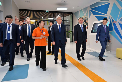 مەملەكەت باسشىسى IQostanay smart ورتالىعىن ارالاپ كوردى