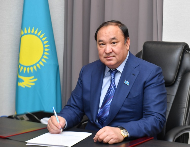 تىنىمسىز ەڭبەك تابىسقا باستايدى