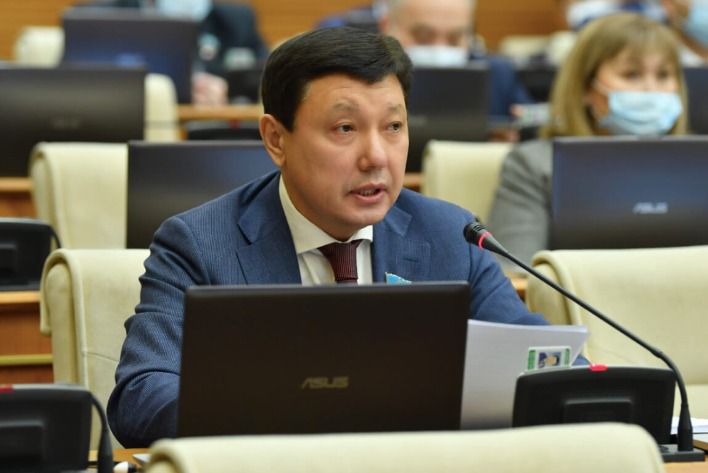 قازاقستانداعى اەس سالۋ: ەنەرگەتيكالىق قاۋىپسىزدىككە بەتبۇرىس نەمەسە  ەكولوگيالىق تاۋەكەل