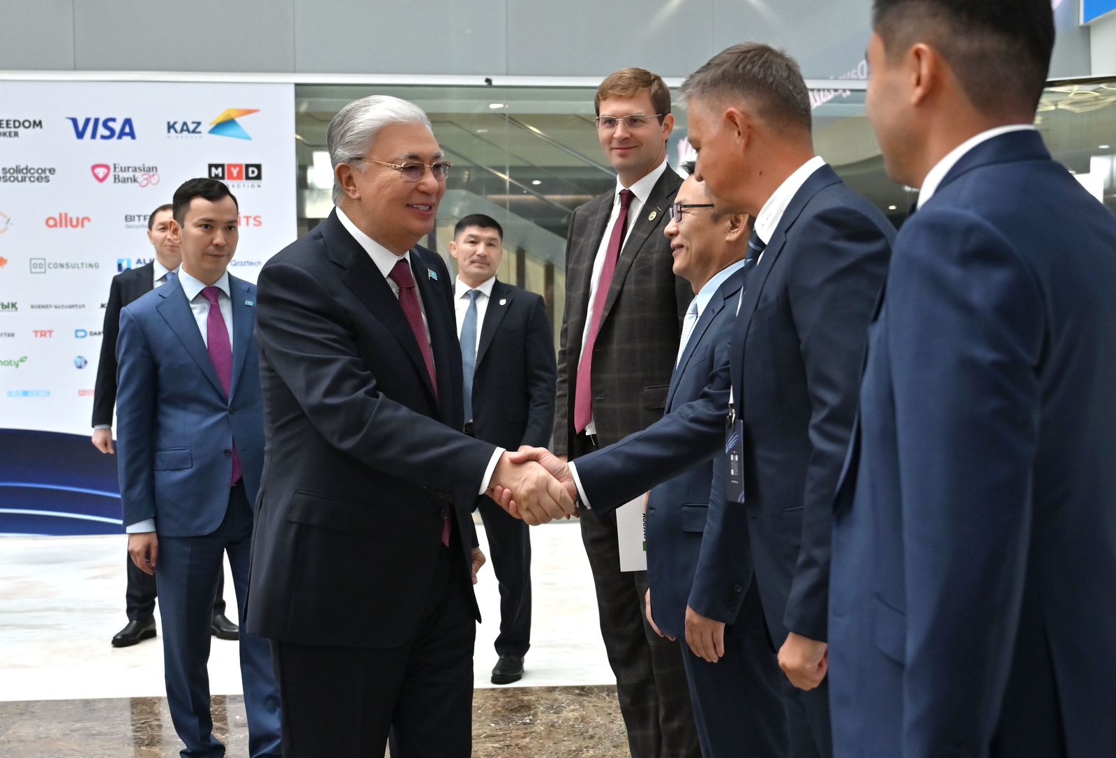 Astana Finance Days: پرەزيدەنتكە  احقو   پاۆيلونى  تانىستىرىلدى