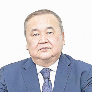 ەرلان باتىربەكوۆ