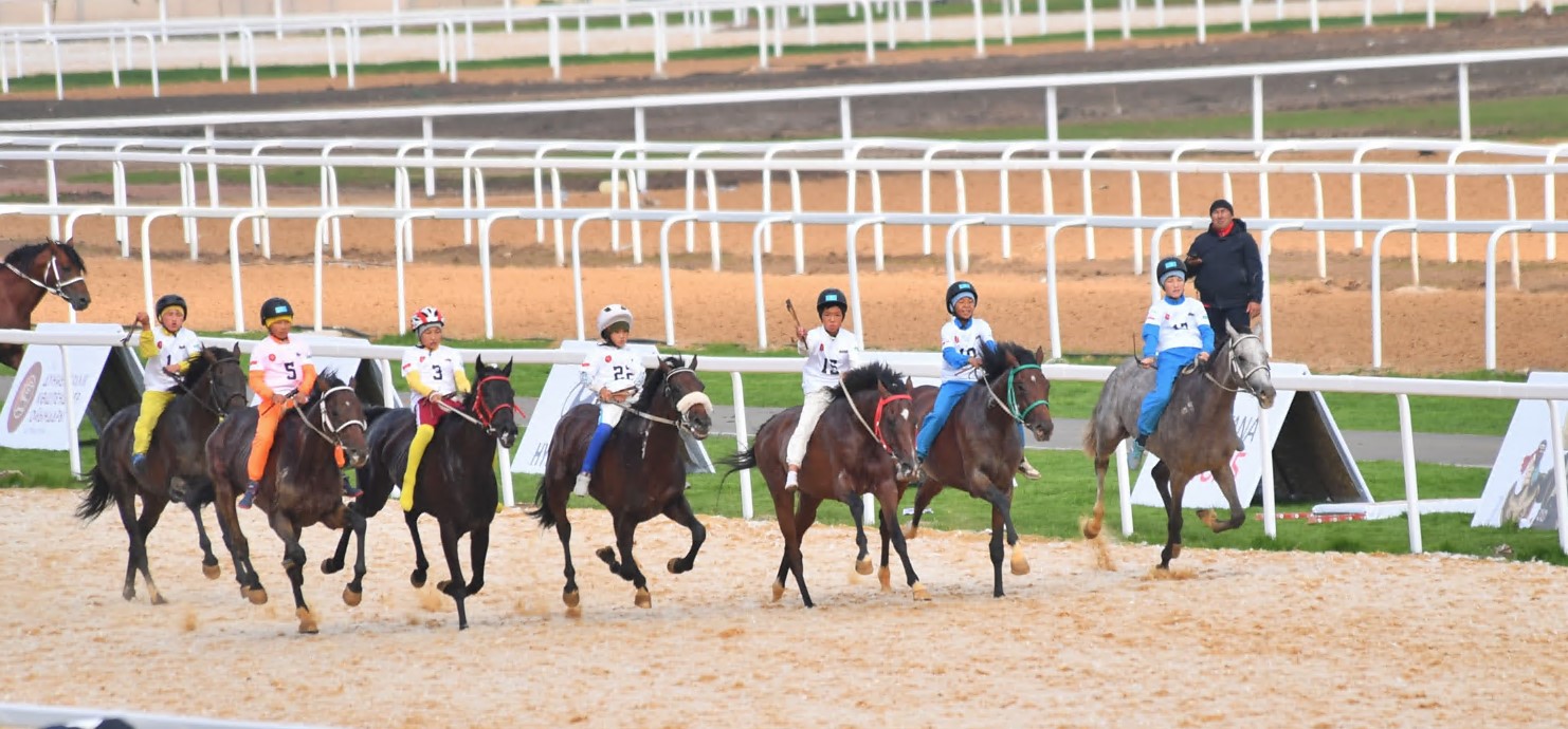 اتبەگىنىڭ ايى وڭىنان تۋعاندا...