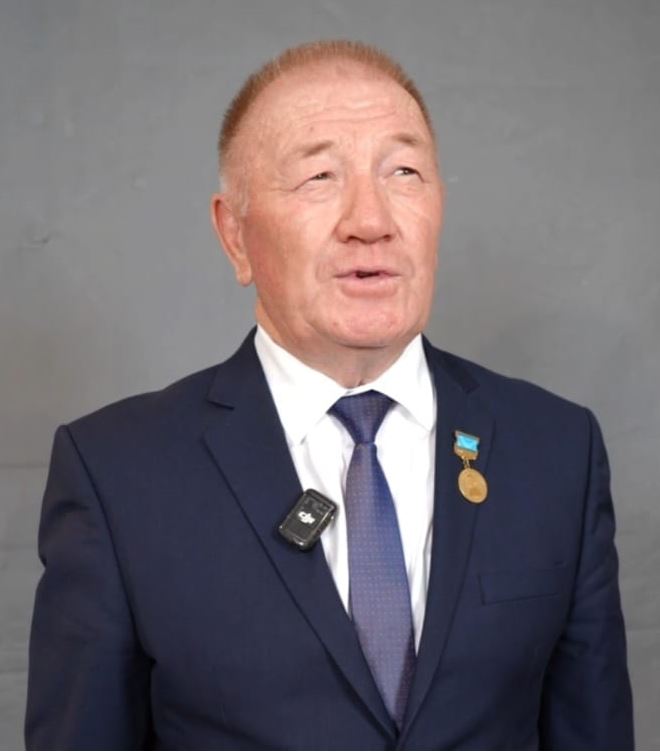 قازاقستانعا اەس اۋاداي قاجەت – بەكەت كەنجەعۇلوۆ