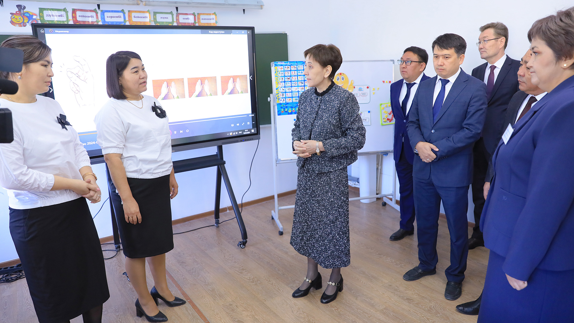 اۋىل مەكتەپتەرىنە ايرىقشا كوڭىل بولىنەدى