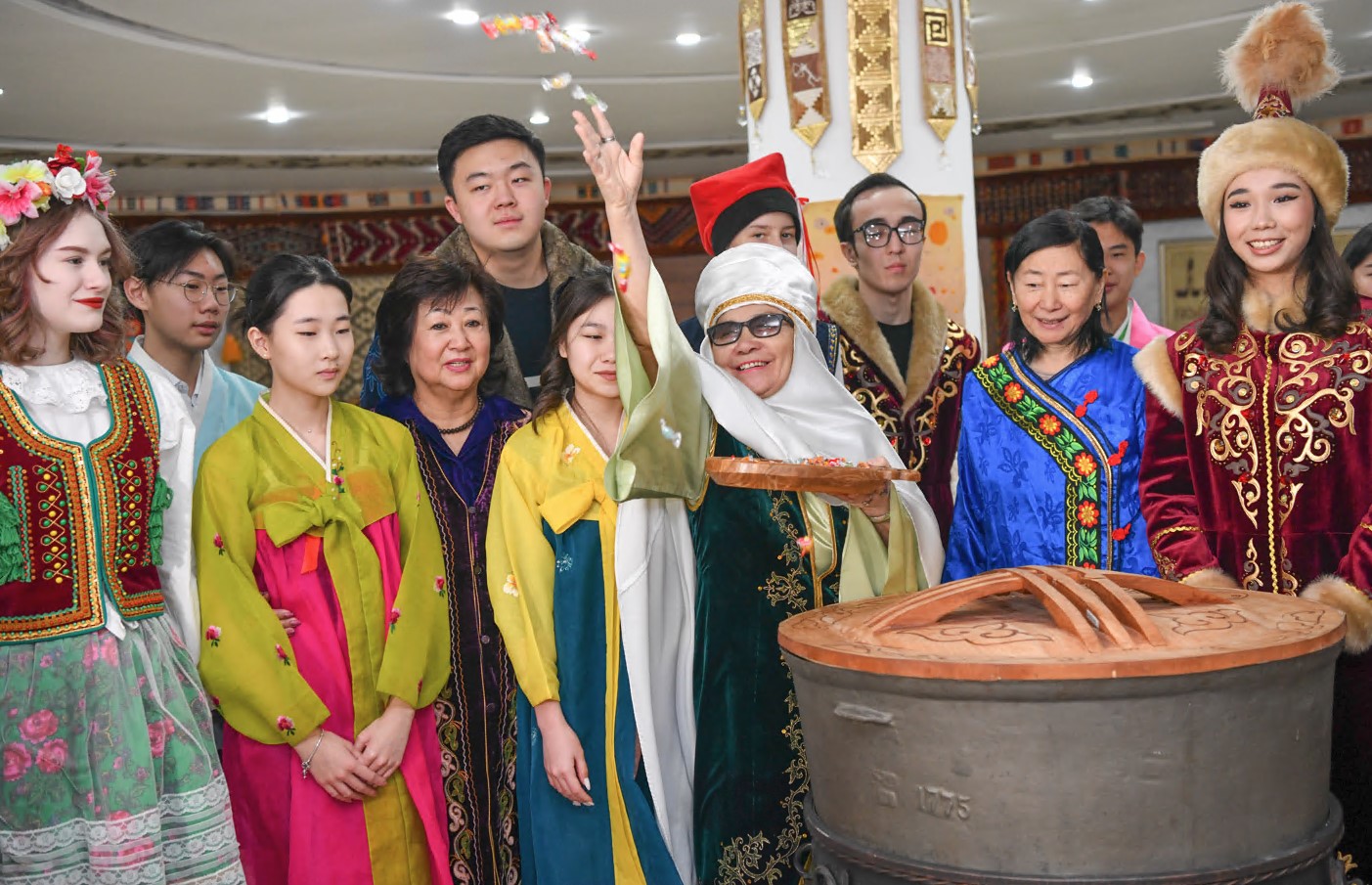 تاتۋلىقتى تىرەك ەتكەن مەكەن