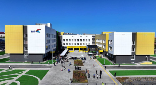 سەمەيدە زاماناۋي مەكتەپ اشىلدى