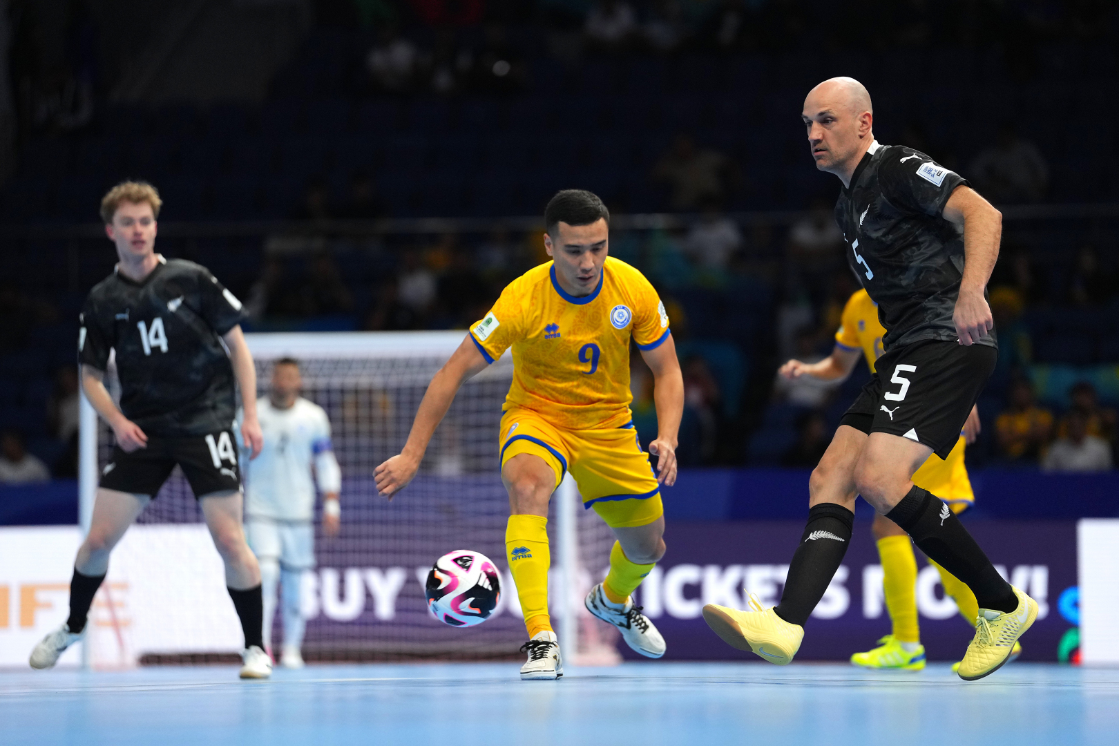 فۋتزال: قارسىلاسىمىز –  پورتۋگاليا