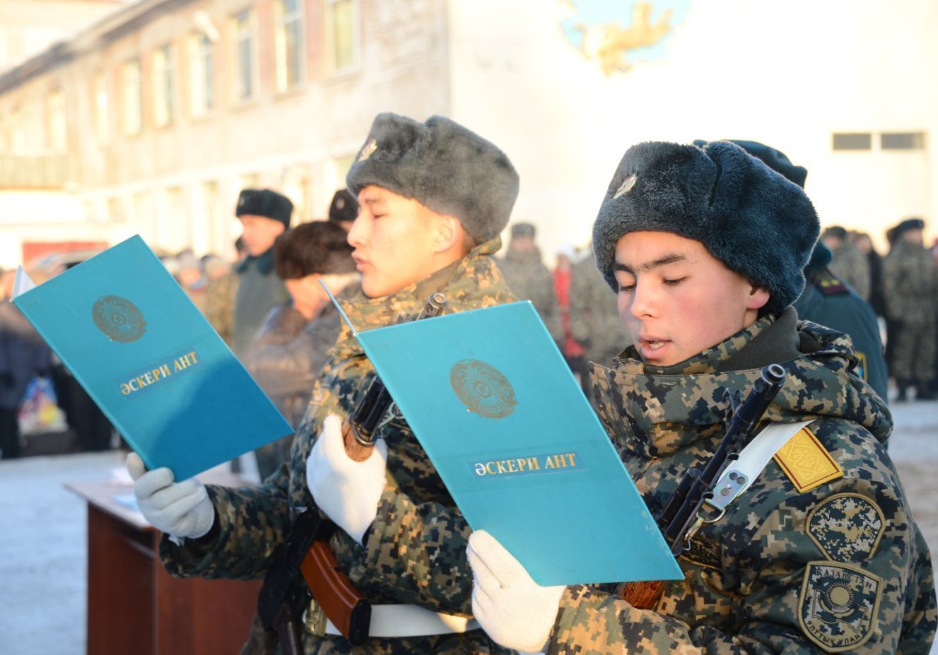 ازاماتتىق بورىشتان باس تارتپايدى