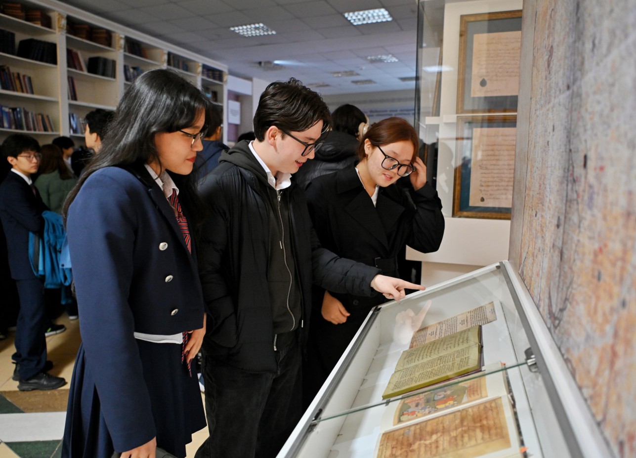 جۇرتشىلىققا تانىستىرىلعان اتا تاريح