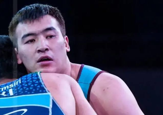 قازاق بالۋانى – ازيا چەمپيونى