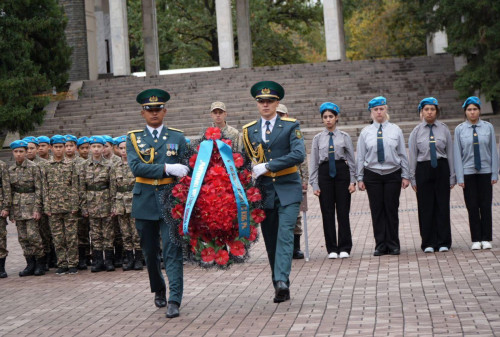 باتىردىڭ ەرلىگى – ۇرپاققا ۇلگى