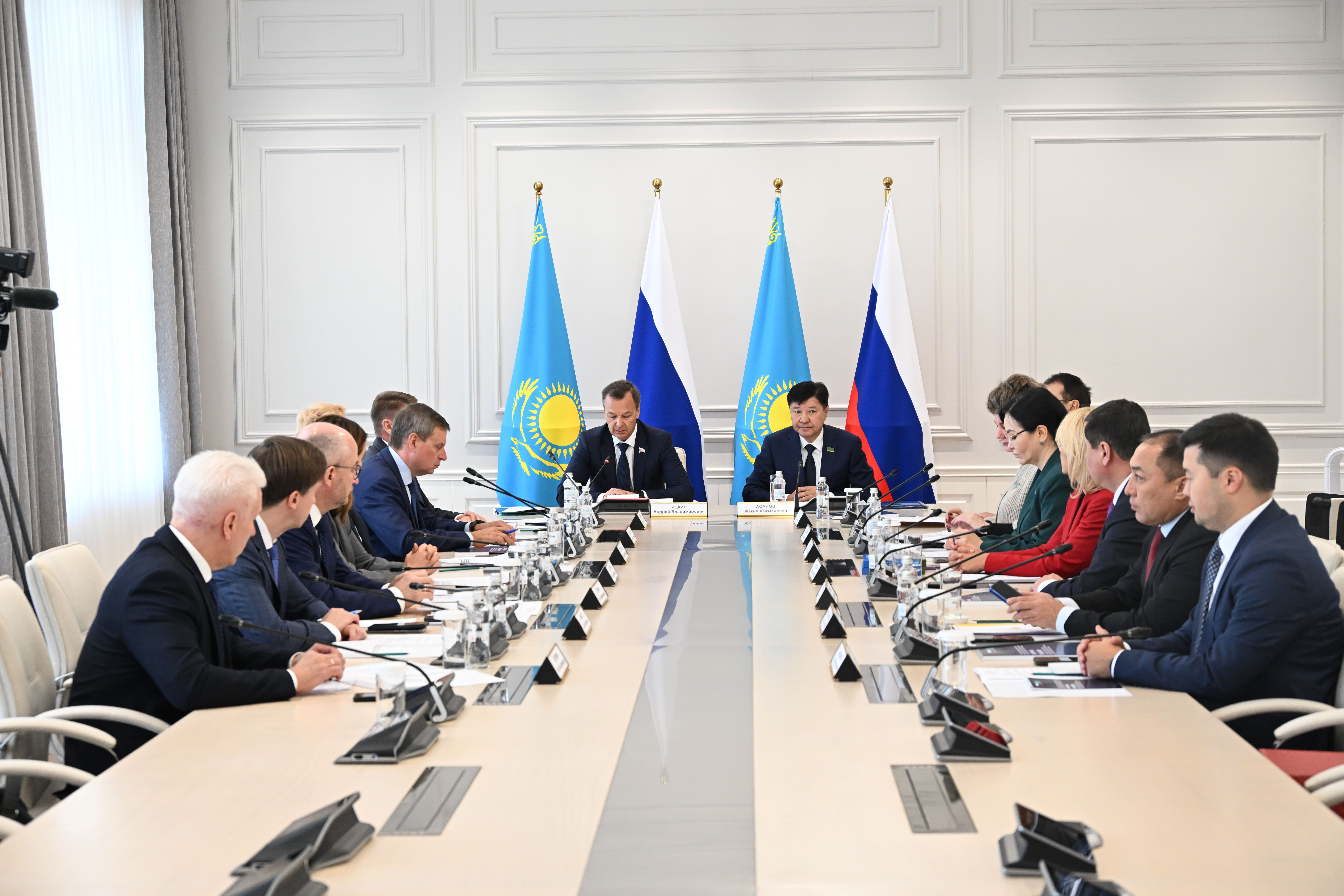 قازاقستان مەن رەسەي  اراسىنداعى ستراتەگيالىق ارىپتەستىك تەرەڭدەپ كەلەدى – اندرەي ياتسكين